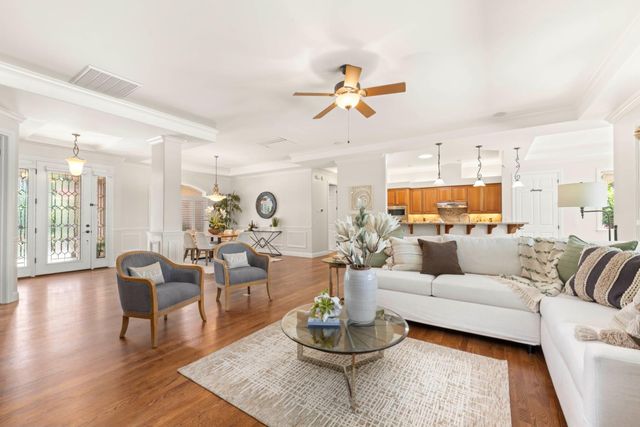 9845 Spyglass Cir, Auburn, CA 95602