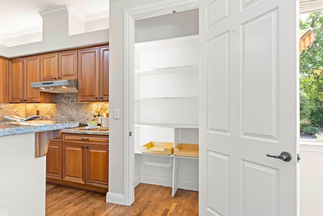 9845 Spyglass Cir, Auburn, CA 95602
