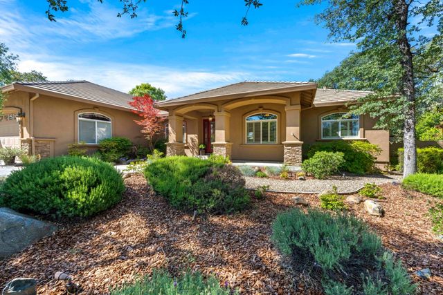 9845 Spyglass Cir, Auburn, CA 95602