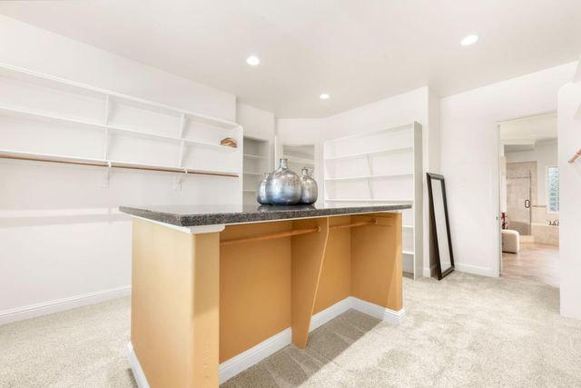 9845 Spyglass Cir, Auburn, CA 95602