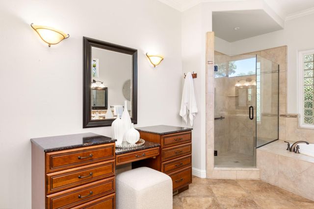 9845 Spyglass Cir, Auburn, CA 95602