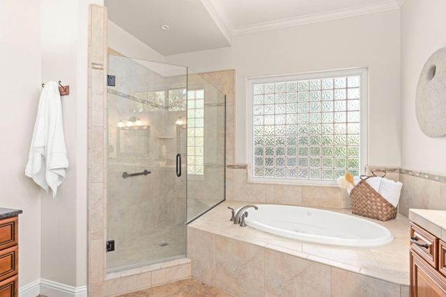 9845 Spyglass Cir, Auburn, CA 95602