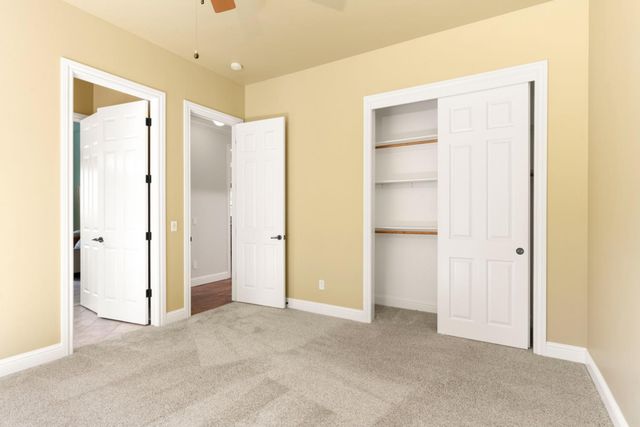 9845 Spyglass Cir, Auburn, CA 95602