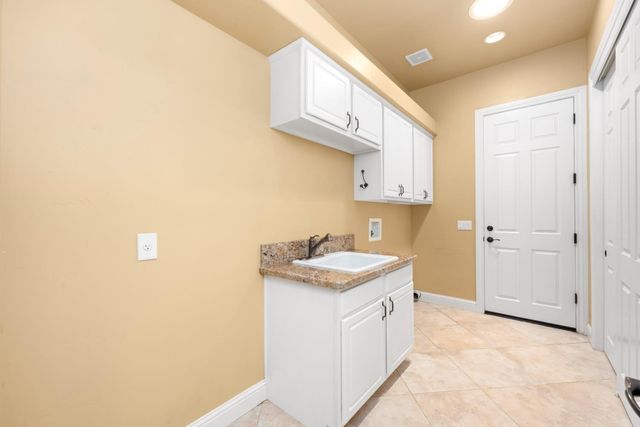 9845 Spyglass Cir, Auburn, CA 95602