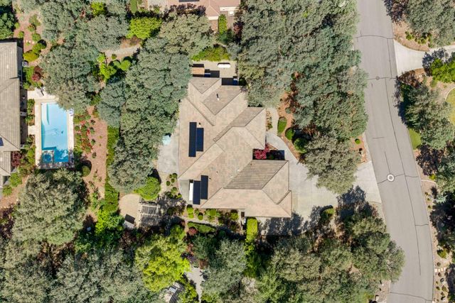 9845 Spyglass Cir, Auburn, CA 95602