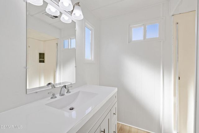 72 Suzanne Court 72, Newbury Park, CA 91320