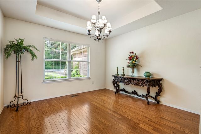 28 Latshaw Drive, Bella Vista, AR 72714