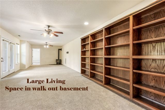28 Latshaw Drive, Bella Vista, AR 72714