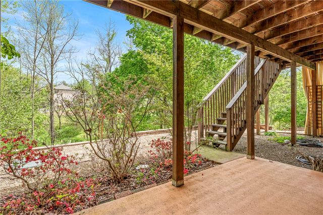 28 Latshaw Drive, Bella Vista, AR 72714