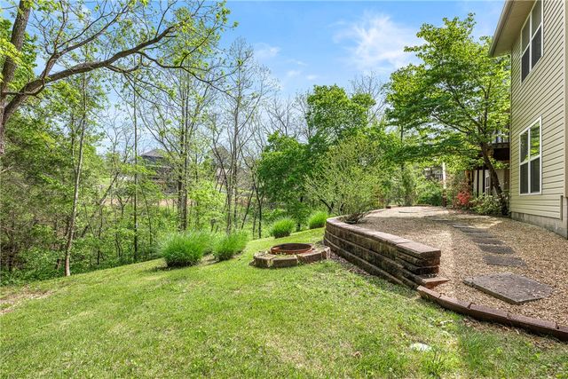 28 Latshaw Drive, Bella Vista, AR 72714