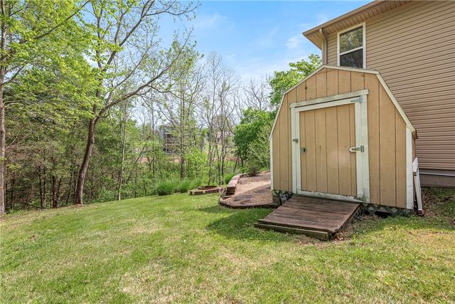 28 Latshaw Drive, Bella Vista, AR 72714