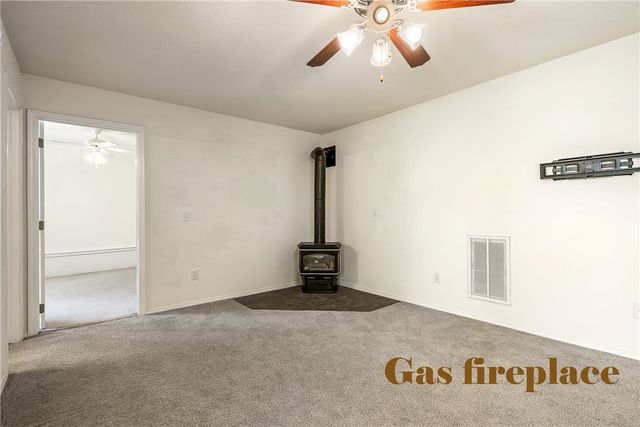28 Latshaw Drive, Bella Vista, AR 72714