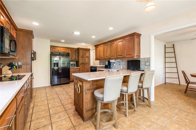 28 Latshaw Drive, Bella Vista, AR 72714