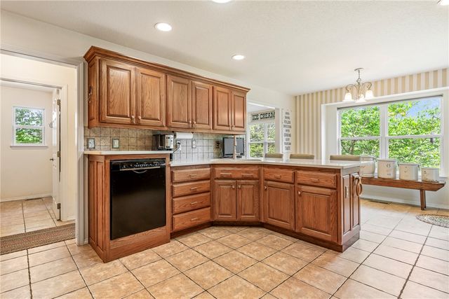 28 Latshaw Drive, Bella Vista, AR 72714
