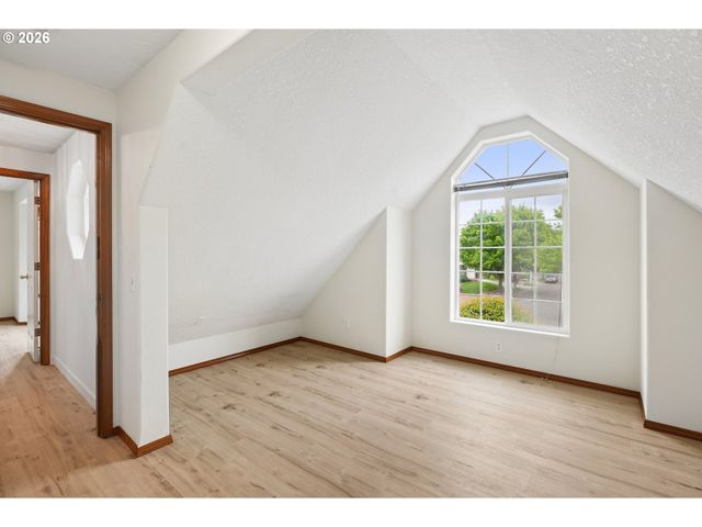 7200 Se HARNISH St, Hillsboro, OR 97123