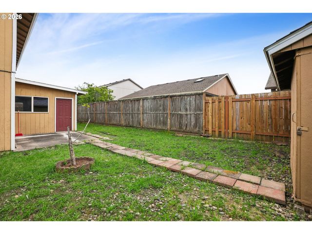 7200 Se HARNISH St, Hillsboro, OR 97123