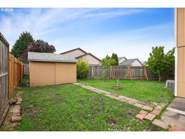 7200 Se HARNISH St, Hillsboro, OR 97123