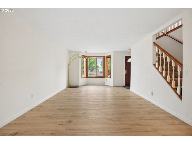 7200 Se HARNISH St, Hillsboro, OR 97123