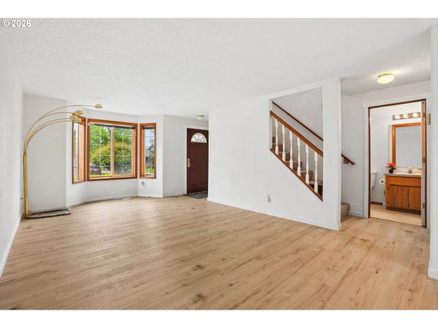 7200 Se HARNISH St, Hillsboro, OR 97123