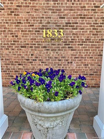 1833 Palmer Avenue 3B, Larchmont, NY 10538