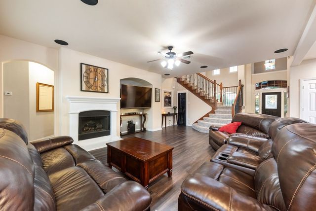 349 Enfield Drive, Roanoke, TX 76262