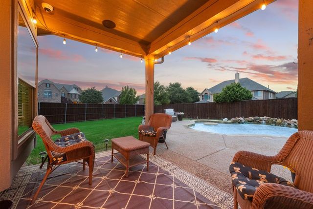 349 Enfield Drive, Roanoke, TX 76262