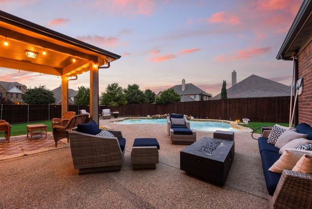 349 Enfield Drive, Roanoke, TX 76262