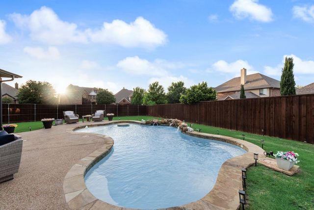 349 Enfield Drive, Roanoke, TX 76262