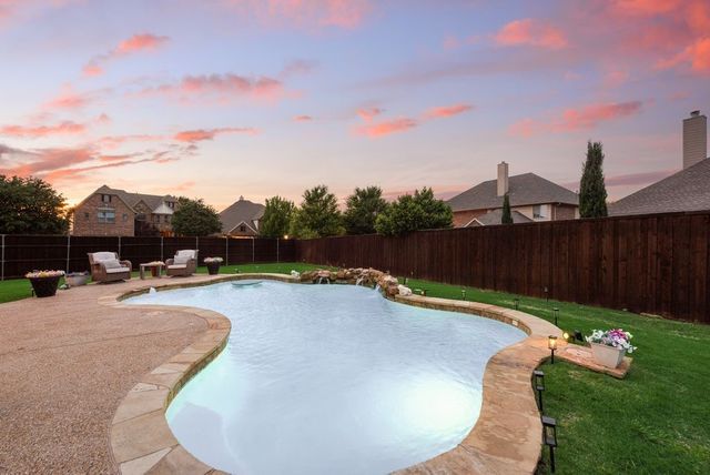 349 Enfield Drive, Roanoke, TX 76262