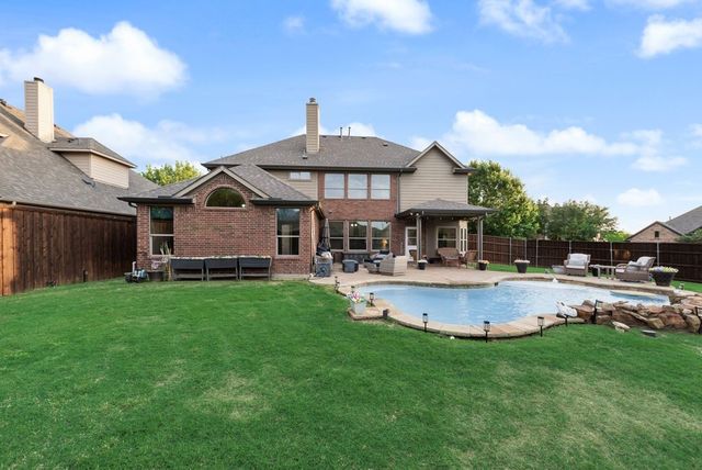 349 Enfield Drive, Roanoke, TX 76262