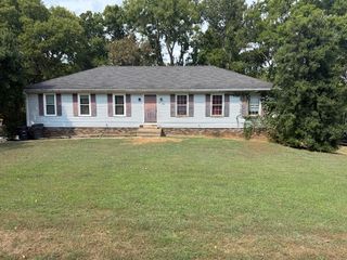 526 Woods Drive, Columbia, TN 38401
