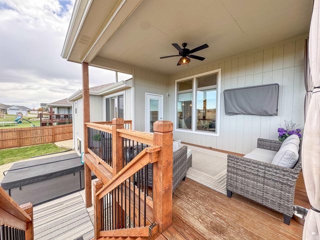 8693 Kinzie Jos Way, Manhattan, KS 66502