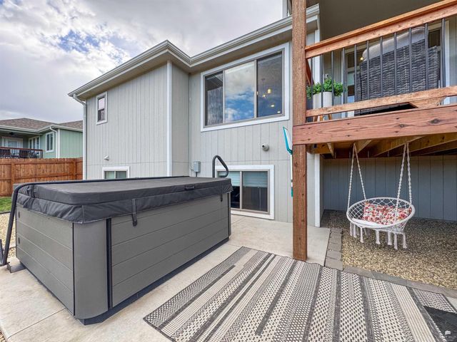 8693 Kinzie Jos Way, Manhattan, KS 66502