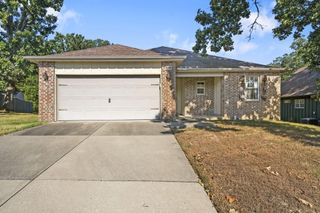 1065 South 21st Avenue, Ozark, MO 65721