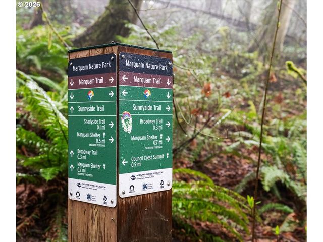 2744 Sw SHERWOOD Dr, Portland, OR 97201