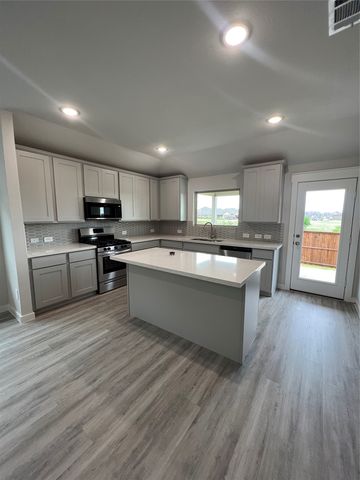 2907 Doggett Drive, Forney, TX 75126