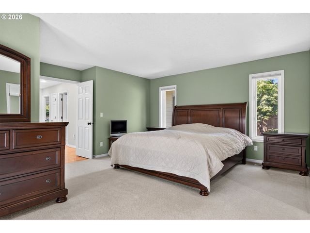 1545 CLOVERLEAF Rd, Lake Oswego, OR 97034