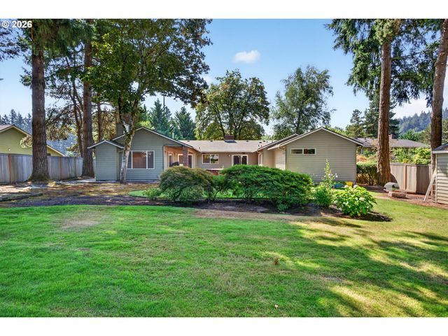 1545 CLOVERLEAF Rd, Lake Oswego, OR 97034