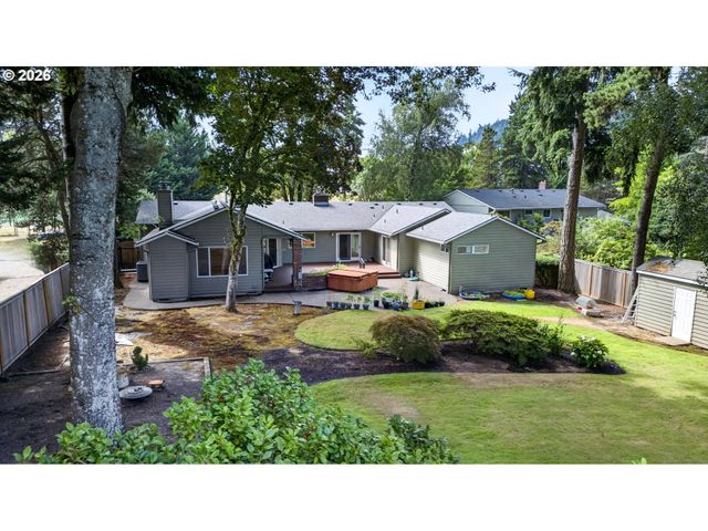 1545 CLOVERLEAF Rd, Lake Oswego, OR 97034