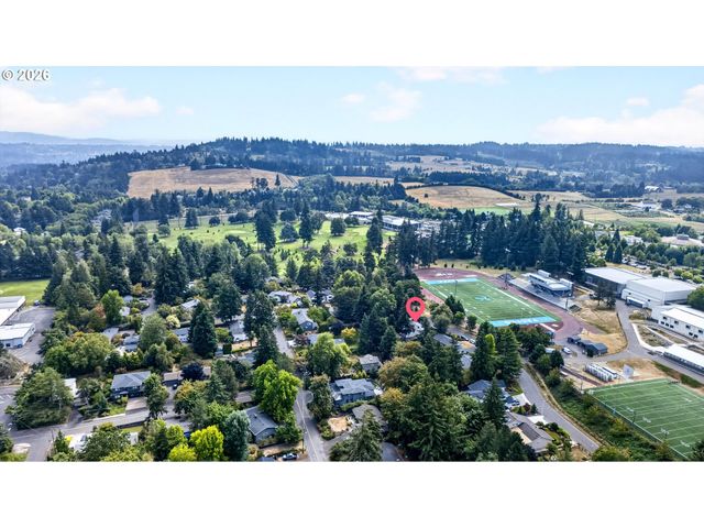 1545 CLOVERLEAF Rd, Lake Oswego, OR 97034
