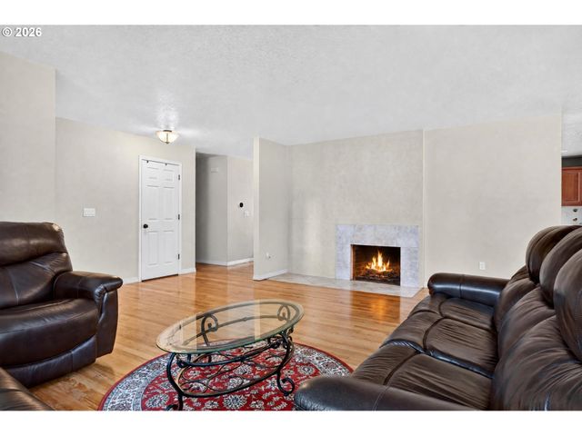 1545 CLOVERLEAF Rd, Lake Oswego, OR 97034