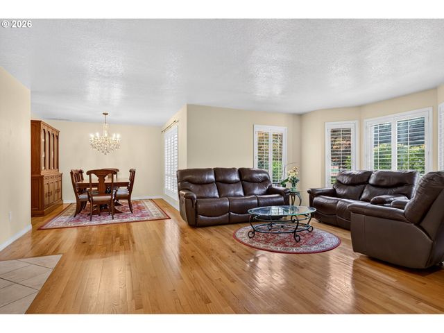 1545 CLOVERLEAF Rd, Lake Oswego, OR 97034