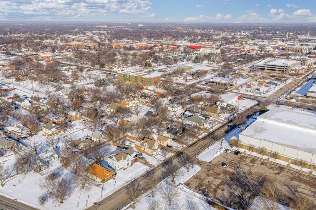 511 S Sycamore St, Wichita, KS 67213