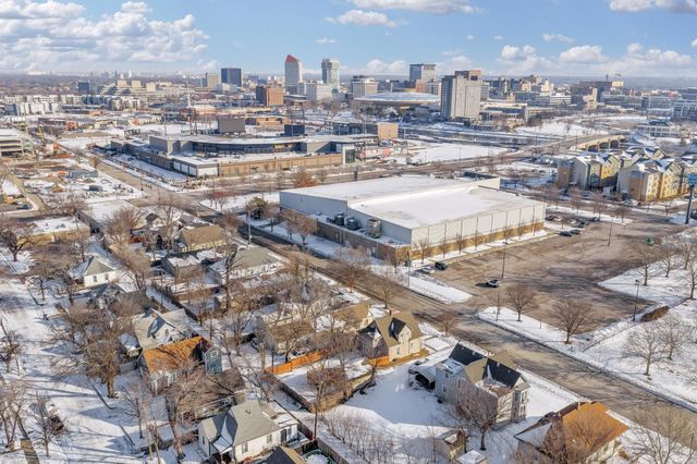 511 S Sycamore St, Wichita, KS 67213