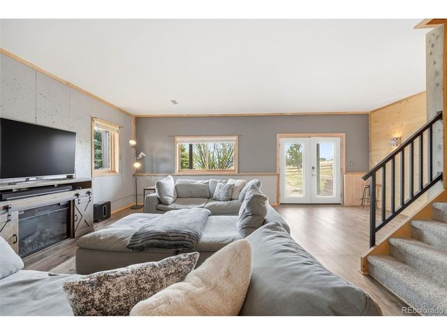 5315 Best Rd, Larkspur, CO 80118