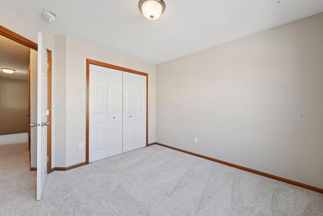 1599 Sumac Circle A, Carver, MN 55315