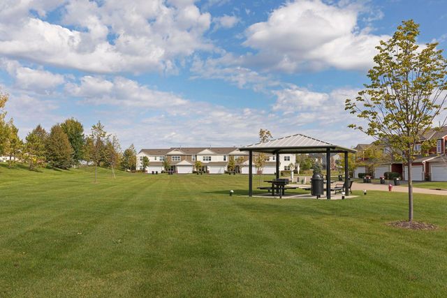 1599 Sumac Circle A, Carver, MN 55315