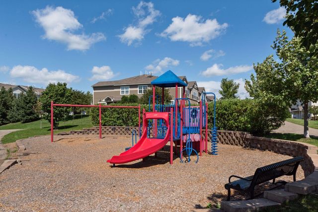 1599 Sumac Circle A, Carver, MN 55315