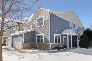 1599 Sumac Circle A, Carver, MN 55315