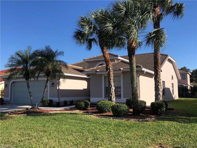8223 Breton CIR, Fort Myers, FL 33912